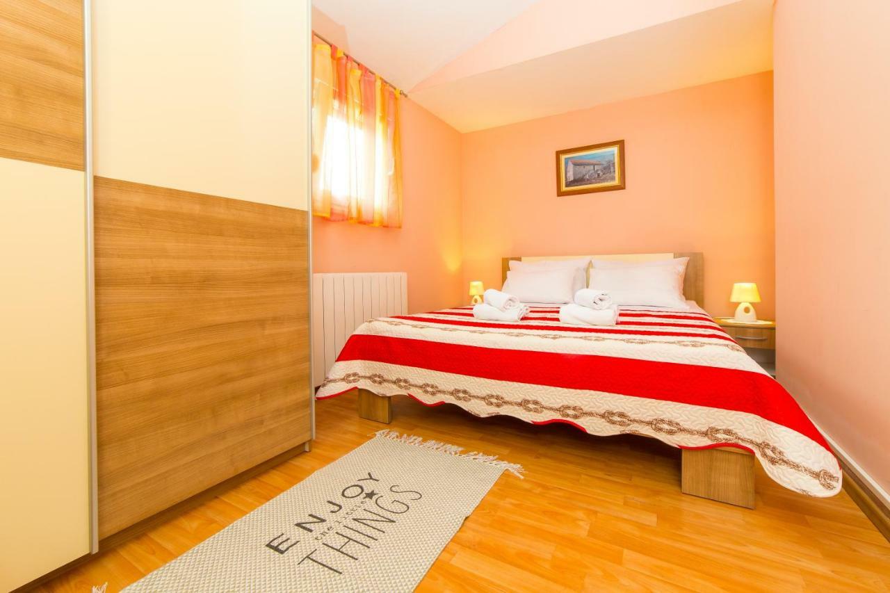 Holiday Home Ana Labin  Екстер'єр фото