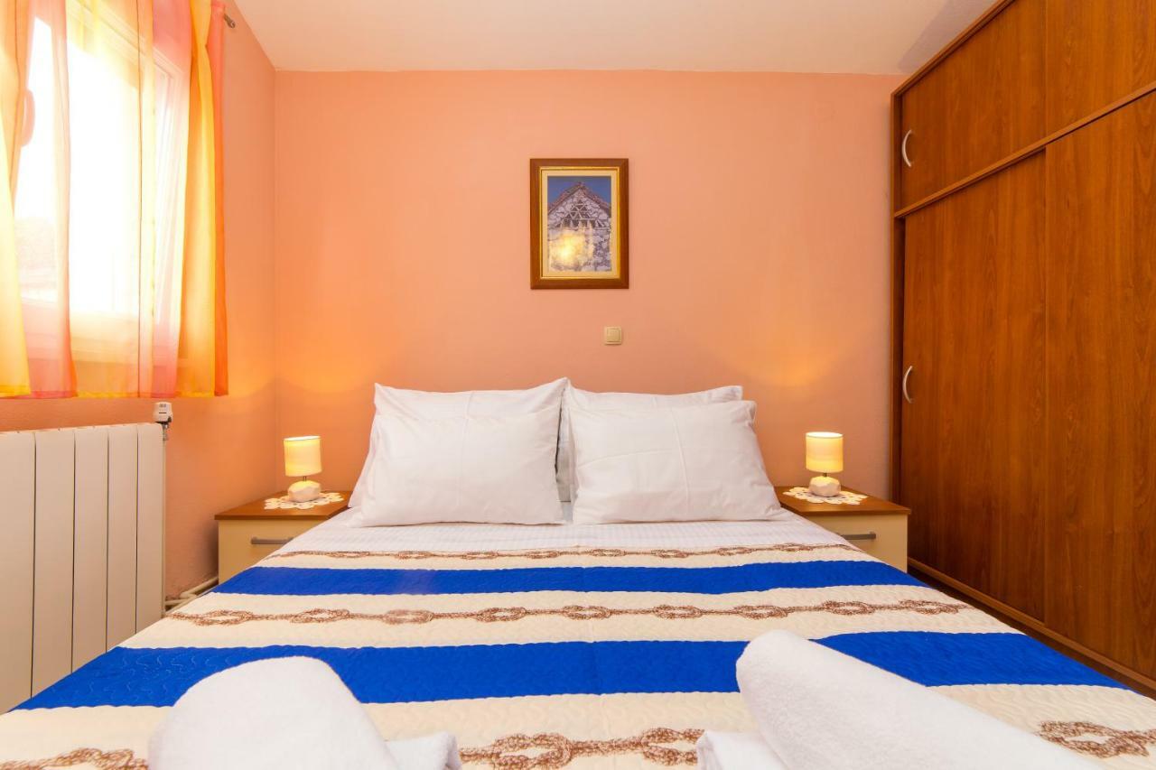 Holiday Home Ana Labin  Екстер'єр фото